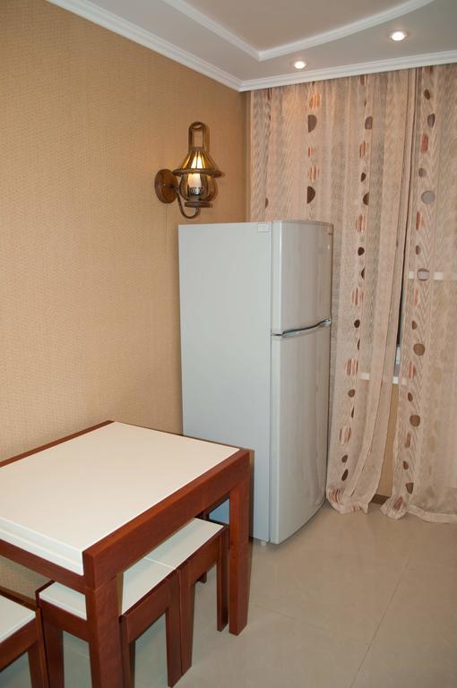 Kyivstay Pochaynynska Apartment Екстер'єр фото