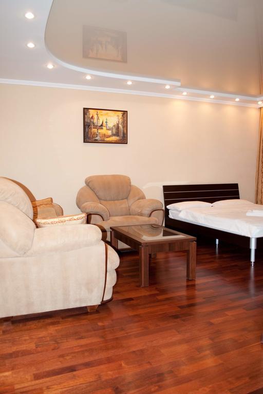 Kyivstay Pochaynynska Apartment Екстер'єр фото